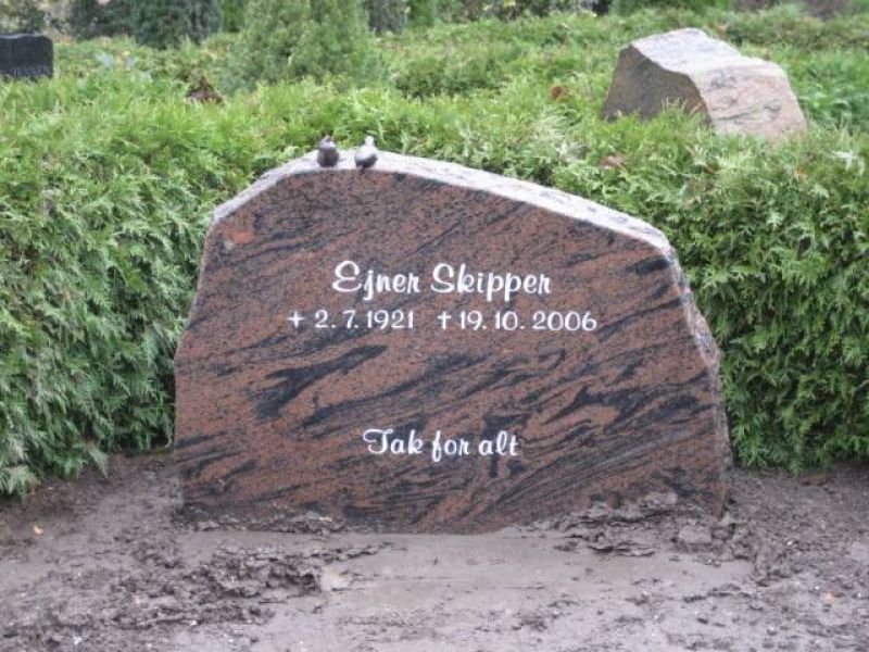 Ejner Skipper.jpg
